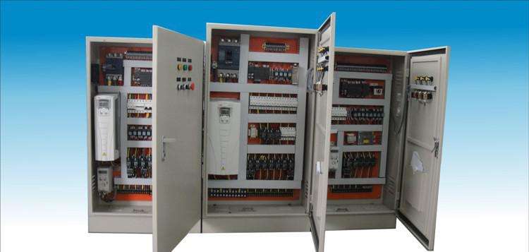 變頻控制柜現(xiàn)場(chǎng)圖